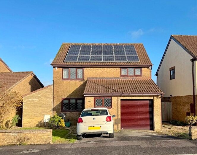 4 Bedroom Detached House For Sale In Staddlestones, Midsomer Norton, Radstock, BA3