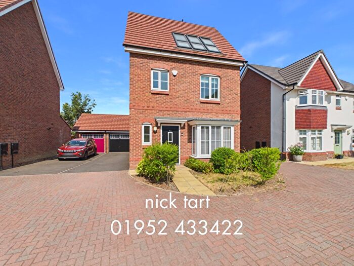 4 Bedroom Detached House For Sale In Weaver Grove, Shifnal, Shropshire, ., TF11