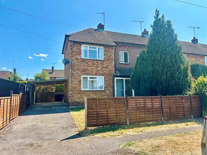 2 Bedroom End Of Terrace House For Sale In Baldreys, Farnham, GU9