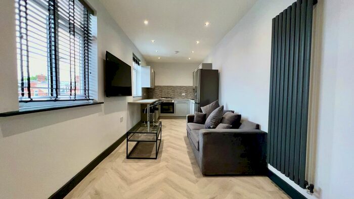 2 Bedroom Flat To Rent In A Osborne Road, Jesmond, Newcastle Upon Tyne, NE2