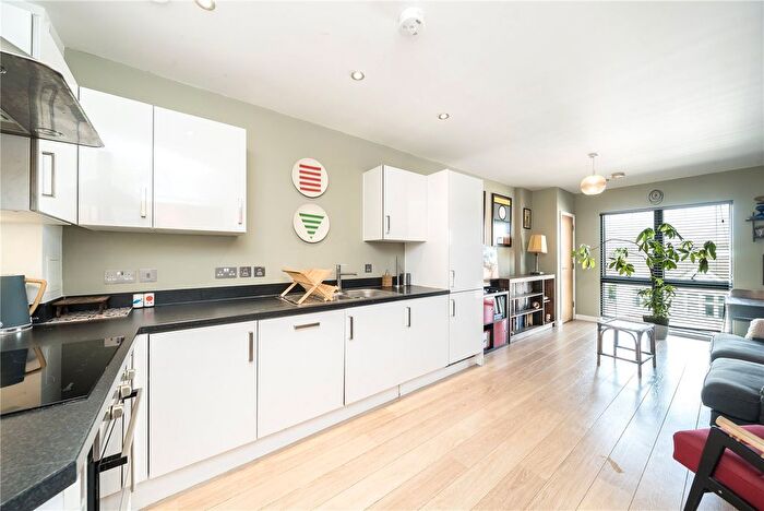 1 Bedroom Flat To Rent In Laye House, Blairderry Road, London, SW2