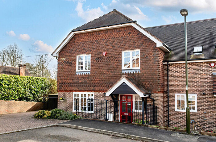 3 Bedroom Semi-Detached House For Sale In Luggs Close, Billingshurst, RH14