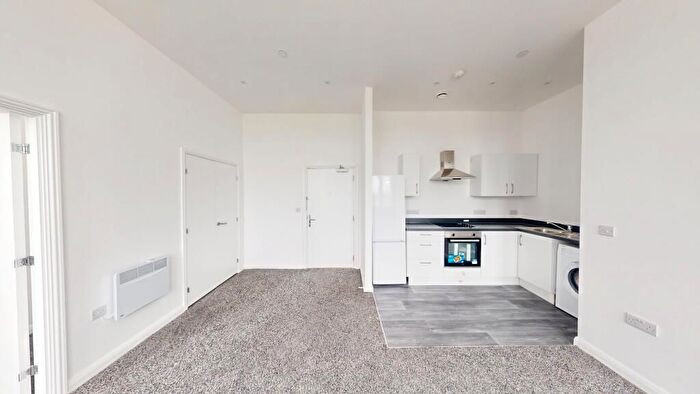 2 Bedroom Flat To Rent In Sutherland House, Coventry, CV1