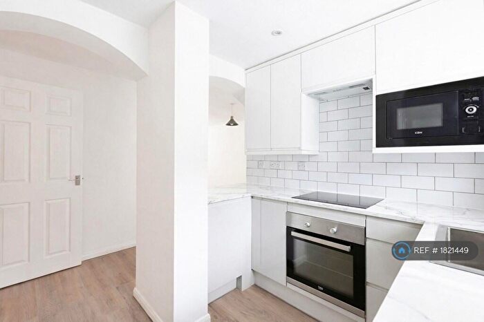 1 Bedroom Flat To Rent In Deptford, London, SE8