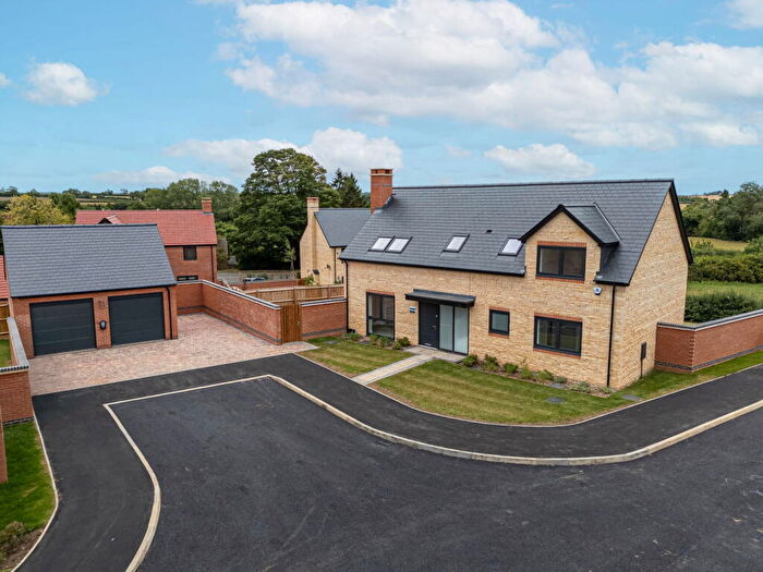 4 Bedroom Detached House For Sale In Plot The Newton, Windmill Meadow, NN14