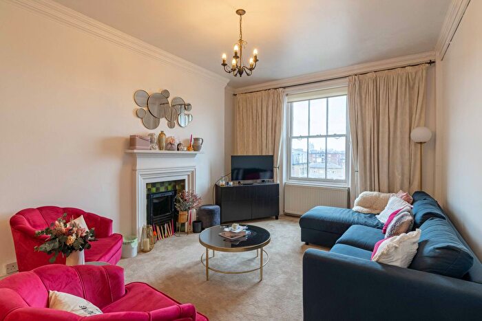 2 Bedroom Flat To Rent In Draycott Place, London, SW3