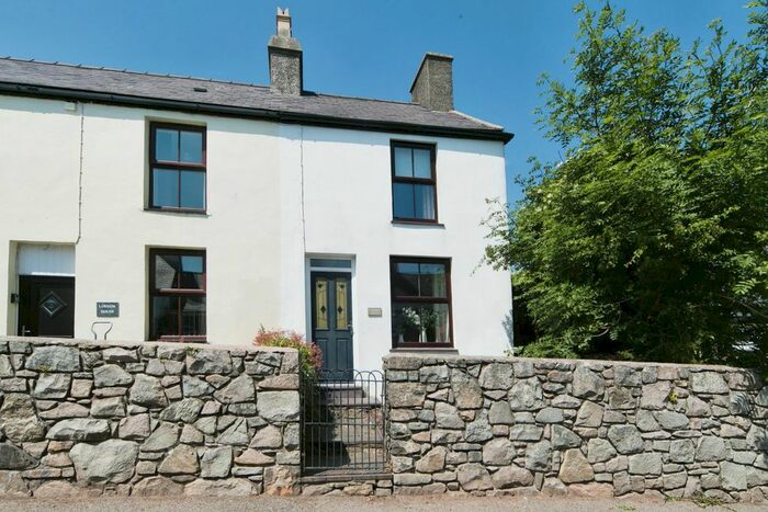 2 Bedroom Semi-Detached House For Sale In Llithfaen, Pwllheli, Gwynedd, LL53