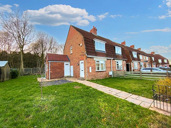 2 Bedroom Semi-Detached House For Sale In Kings Road, Wingate, TS28