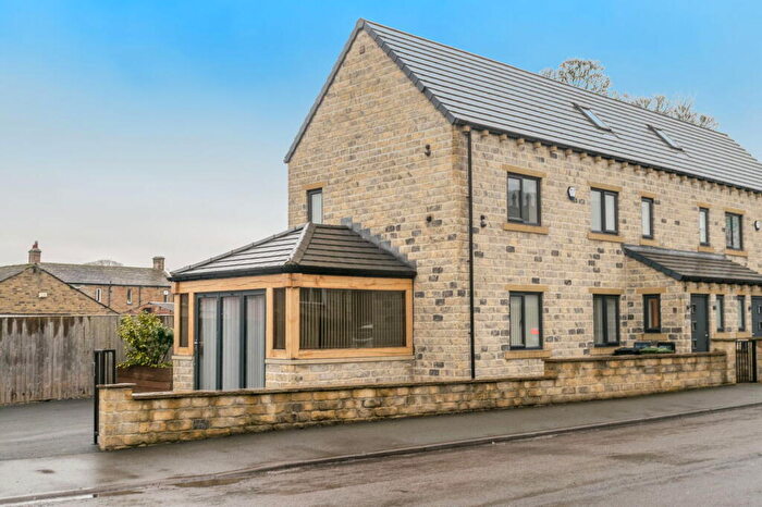 3 Bedroom Semi-Detached House For Sale In Barnsley Road, Scissett, HD8