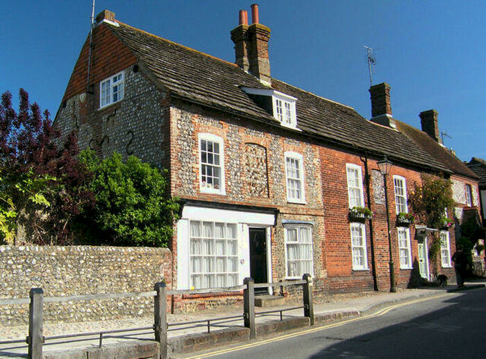 4 Bedroom End Of Terrace House To Rent In Church Street, Steyning, West Sussex, BN44