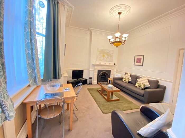 1 Bedroom Flat To Rent In - Hyde Park Place, London, W2