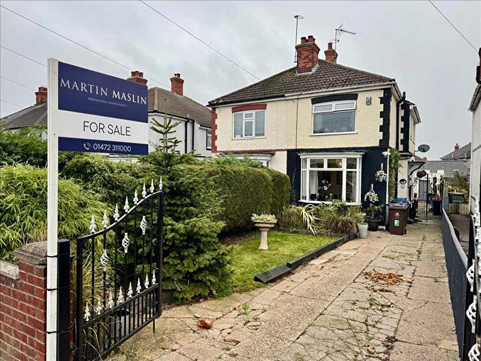 3 Bedroom Semi Detached House For Sale In Yarborough Road, Grimsby, DN34