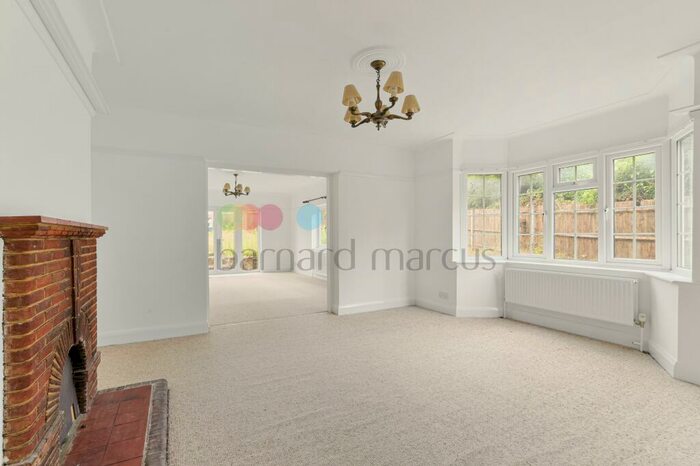 4 Bedroom Detached House To Rent In Harewood Road, South Croydon, CR2