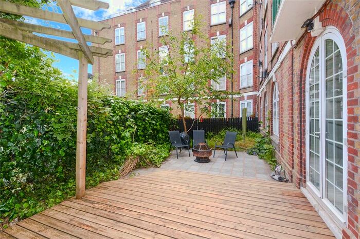 3 Bedroom Maisonette To Rent In Radford House, Georges Road, Islington, London, N7