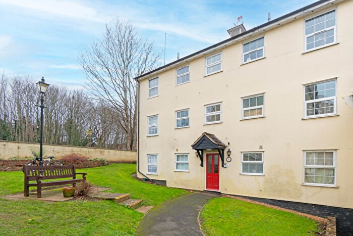 1 Bedroom Apartment For Sale In Red Lion Court, Bishop's Stortford, Hertfordshire, CM23