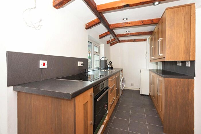 2 Bedroom Link Detached House For Sale In Brynsiencyn, Llanfairpwll, Isle Of Anglesey, LL61