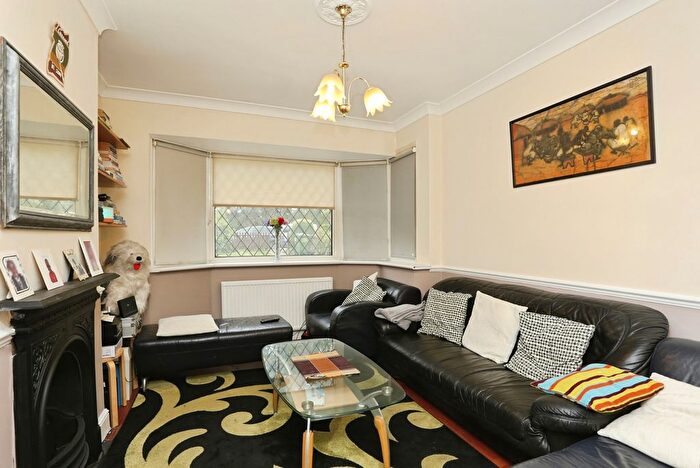 3 Bedroom Terraced House For Sale In Whitefoot Lane, Bromley, Kent, BR1