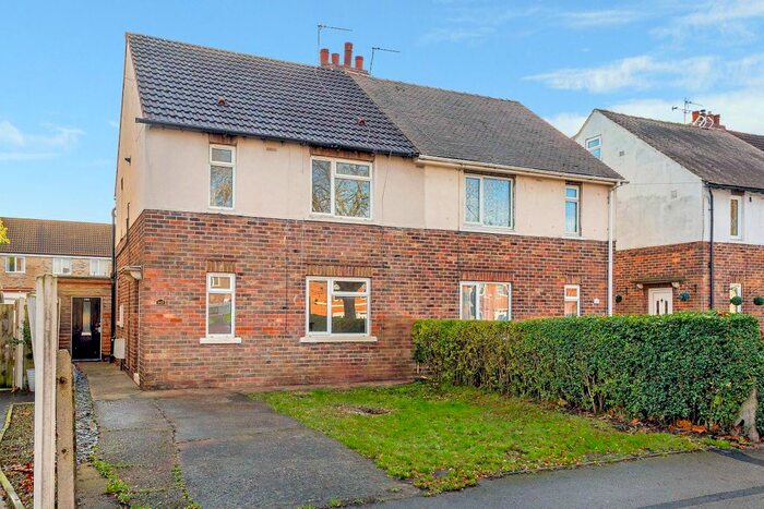 3 Bedroom Semi-Detached House To Rent In Abbots Road, Selby YO8