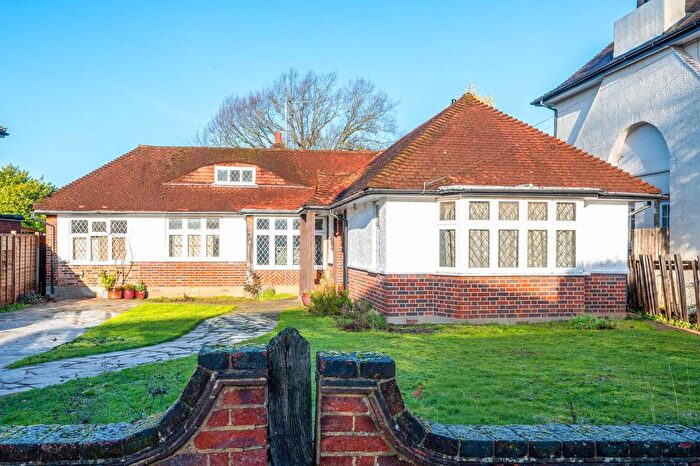 4 Bedroom Detached House For Sale In Lynton Road, New Malden, KT3