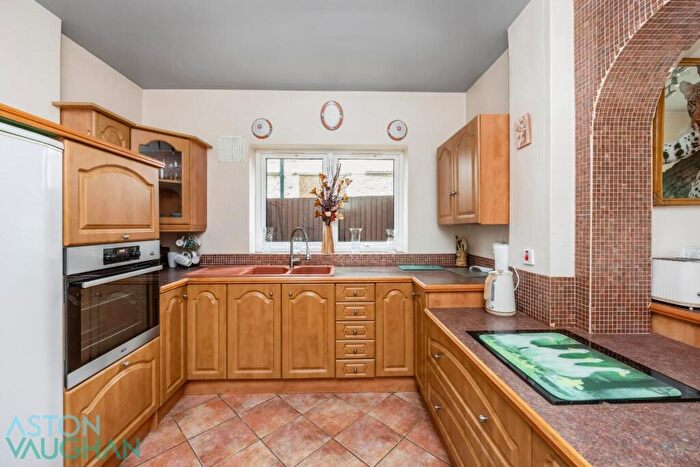 5 Bedroom Detached House For Sale In Orpen Road, Hove, BN3