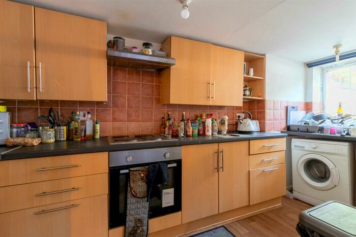 3 Bedroom House To Rent In Royal Park Avenue, Hyde Park, Leeds, LS6