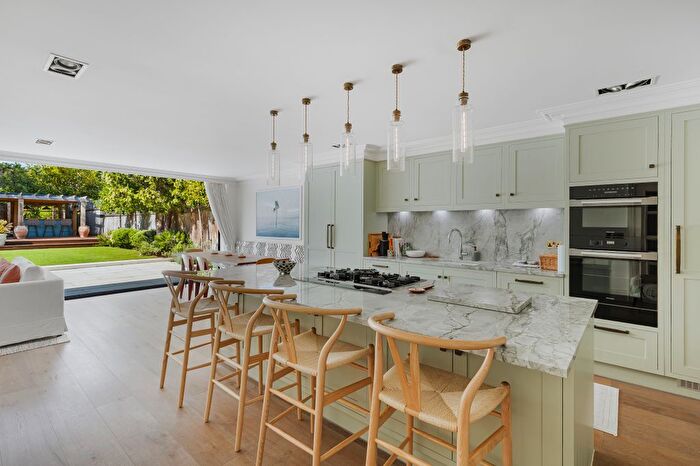 4 Bedroom Property To Rent In West Hill Road, Putney, South West London, United Kingdom, SW18