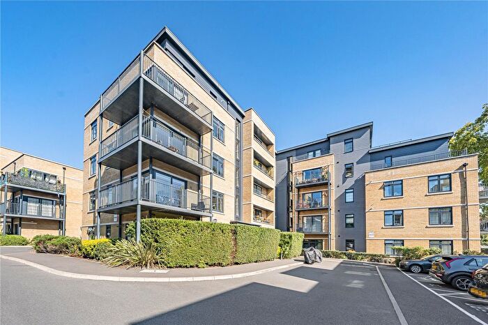 2 Bedroom Flat For Sale In Samuelson Place, Isleworth, TW7