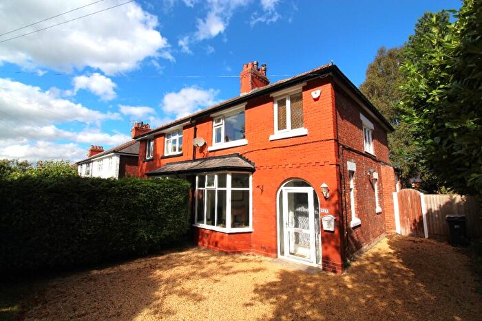 3 Bedroom Semi-Detached House For Sale In Broadway, Leyland, Lancashire, PR25