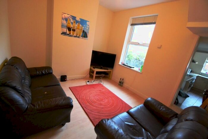 3 Bedroom Terraced House To Rent In Merthyr Street, Cathays, CF24