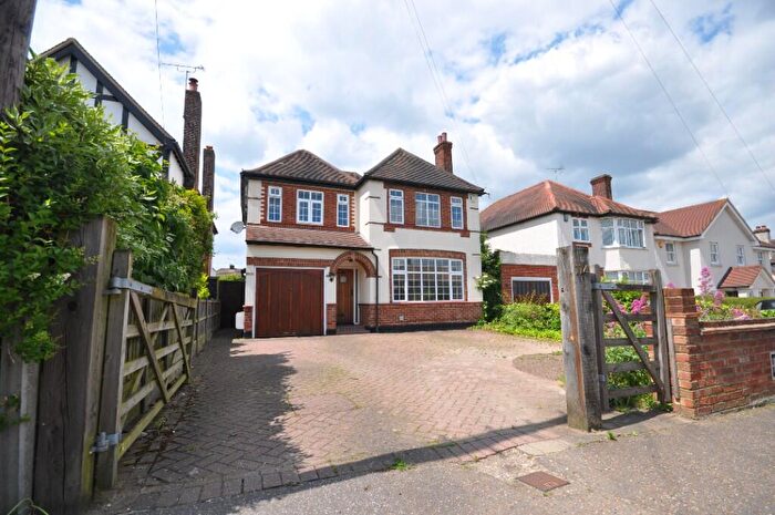 4 Bedroom Detached House To Rent In Longstomps Avenue, Chelmsford, Essex, CM2