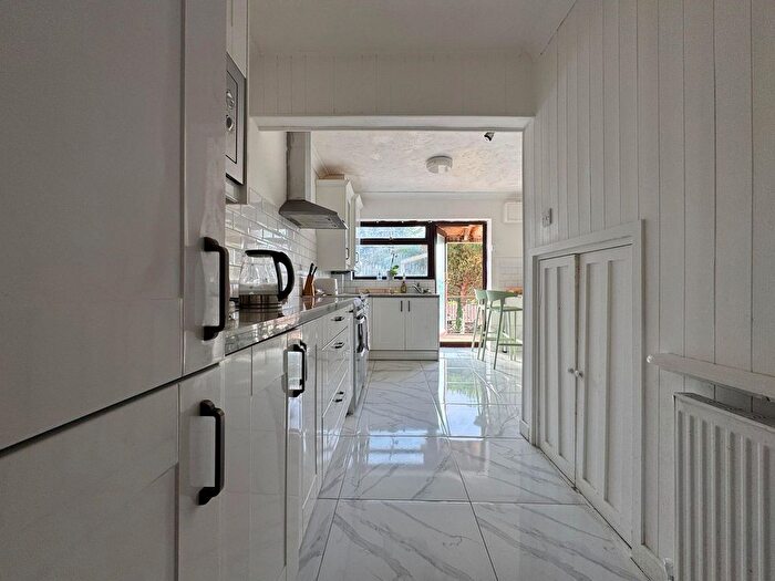 4 Bedroom Terraced House To Rent In Laburnum Road, Rochester, ME2
