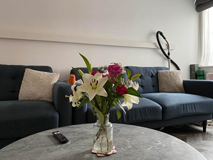 6 Bedroom Terraced House To Rent In Furness Road, Fallowfield, M14