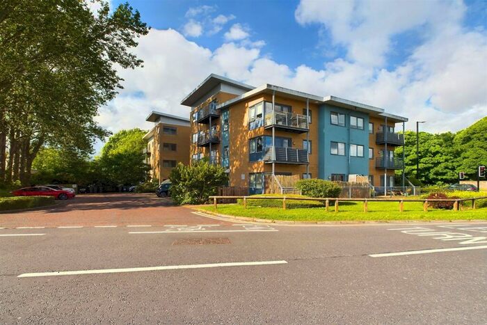 2 Bedroom Apartment To Rent In Clarendon Mews, Gosforth, Newcastle Upon Tyne, NE3