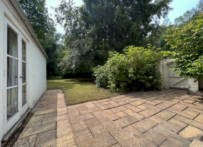 2 Bedroom Semi-Detached House To Rent In Lower Common, RG27