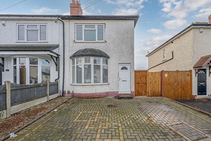 2 Bedroom Semi Detached House For Sale In Gordon Avenue, Wolverhampton, WV4