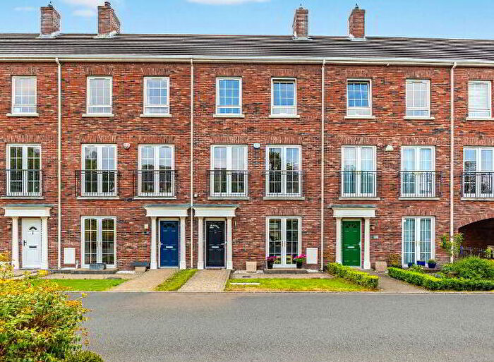 4 Bedroom TownHouse For Sale In Holstein Crescent, Lisburn, BT28