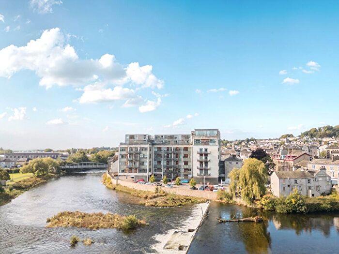 2 Bedroom Flat For Sale In Stramongate, Kendal, LA9