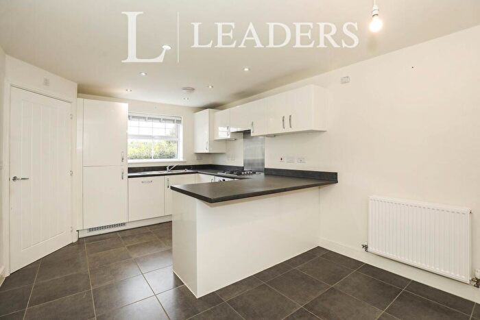 3 Bedroom Semi-Detached House To Rent In Reaseheath Way, CW5 - Photo 3