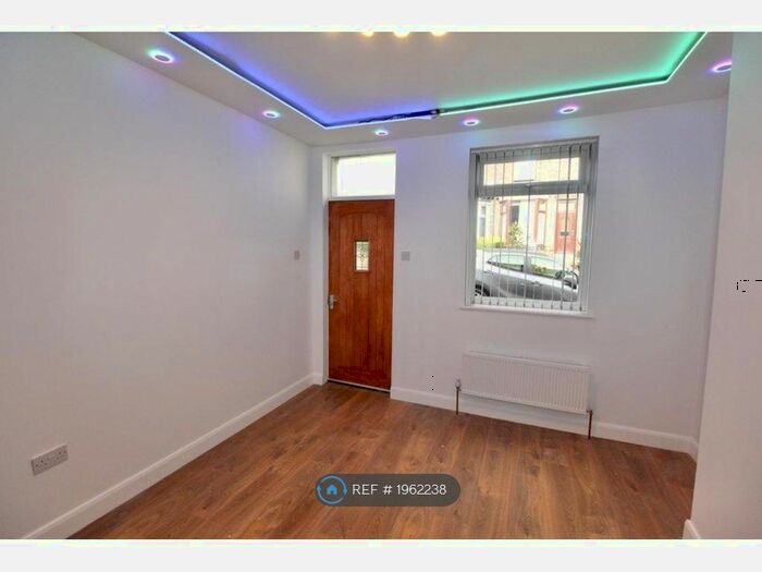 3 Bedroom Terraced House To Rent In Roe Lane, Sheffield, S3