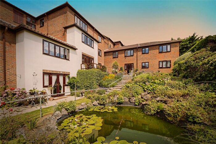 1 Bedroom Flat For Sale In Village Heights, Chingford Lane, Woodford Green, Essex, IG8