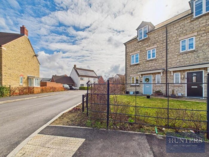 3 Bedroom Town House To Rent In Hunts Grove Drive, Hardwicke, Gloucester, GL2