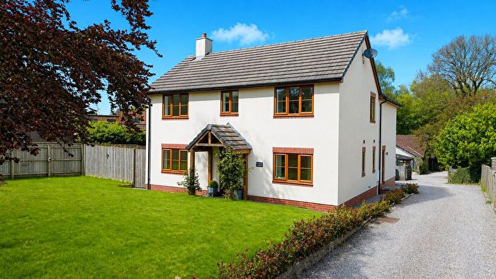 4 Bedroom Detached House For Sale In Silver Street, Kentisbeare, EX15