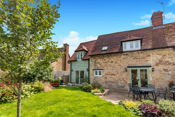 3 Bedroom Cottage To Rent In Henley Road, Oxford, OX4