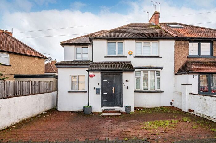 5 Bedroom Semi Detached House For Sale In Westbourne Road, Feltham, TW13