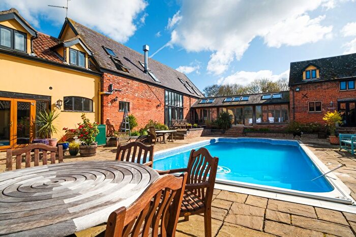 5 Bedroom Barn Conversion For Sale In Dickleburgh, Diss, IP21
