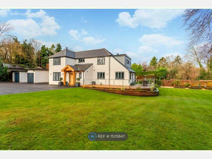 4 Bedroom Detached House To Rent In Chipperfield, Chipperfield, Kings Langley, WD4