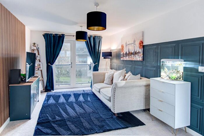 2 Bedroom Penthouse For Sale In Newman Square, Solihull, B90