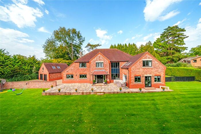 6 Bedroom Detached House To Rent In Cross Way, Shawford, Winchester, Hampshire, SO21