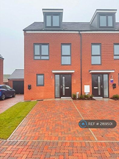 3 Bedroom Semi-Detached House To Rent In Chaffinch Drive, Cold Hesledon, SR7