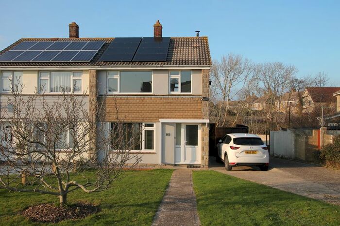 3 Bedroom Semi-Detached House To Rent In Greenlands Road, East Cowes PO32